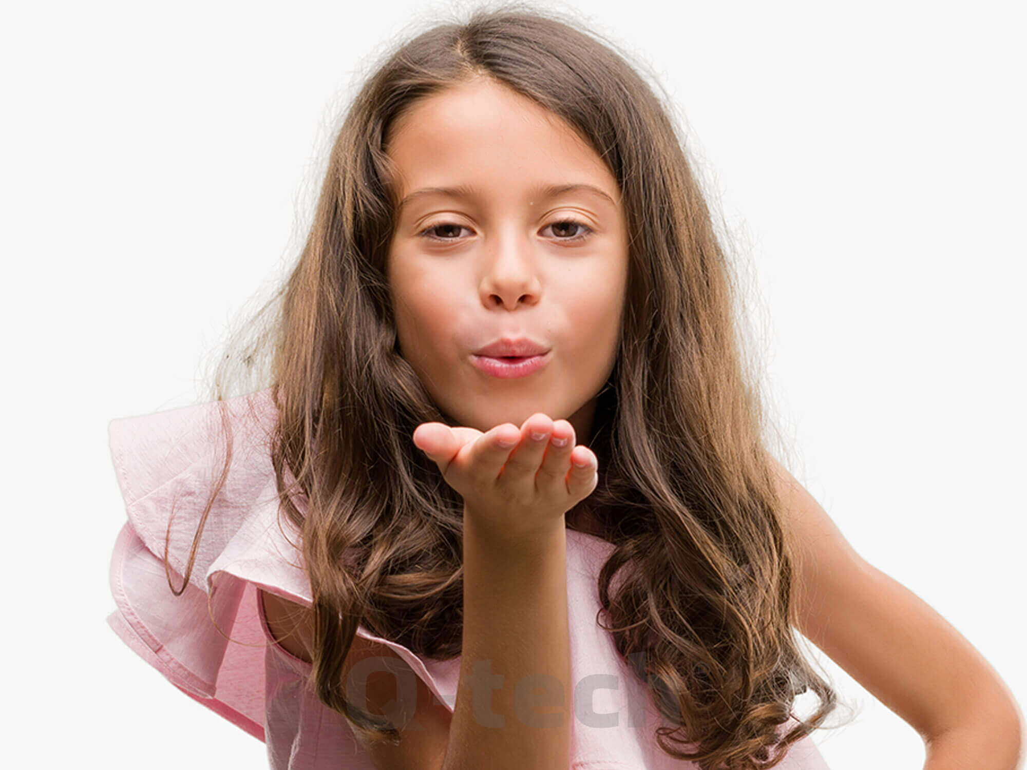 niña soplando ventilación q-tech