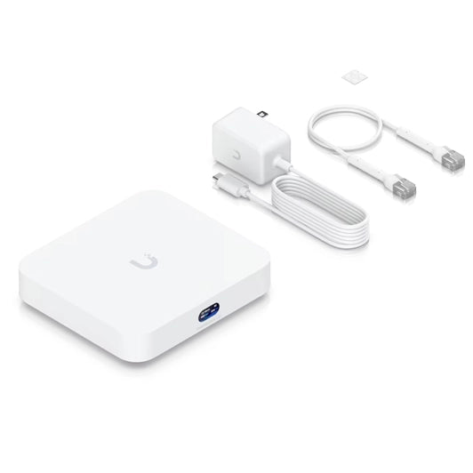En la caja Ubiquiti Unifi Cloud Gateway UCG Ultra - Q-tech.es 2025 ®