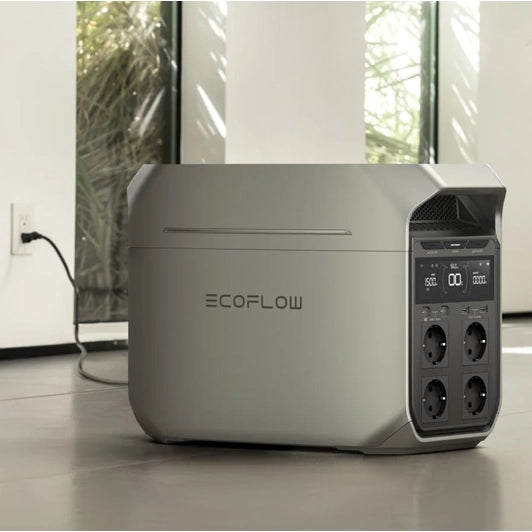 Estación de energia portatil EcoFlow DELTA 3 Plus vista enchufada - Q-Tech® 2026