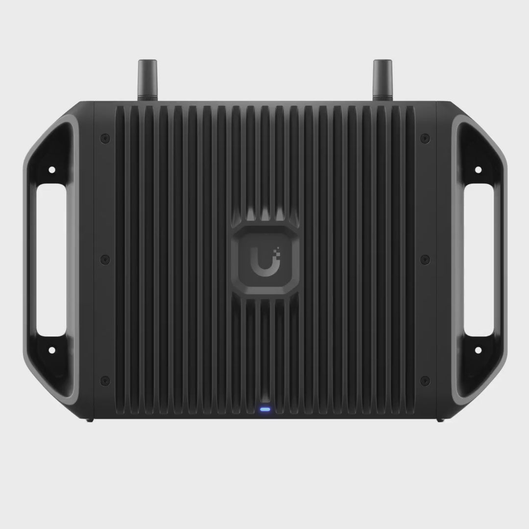 Vídeo oficial de Ubiquiti del UniFi Cloud Gateway Industrial: vista del producto en movimiento
