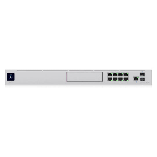 Frontal del UDM Pro con bahía de disco, puertos RJ45 y SFP+